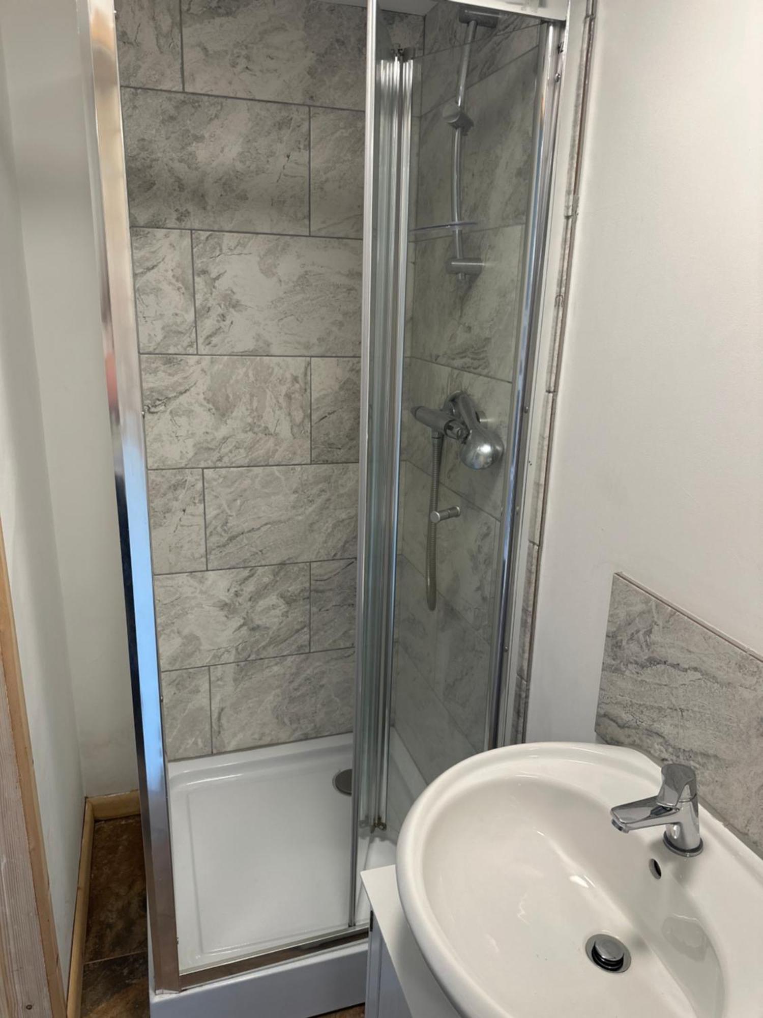 فندق Barrs Court Beds Warmley المظهر الخارجي الصورة